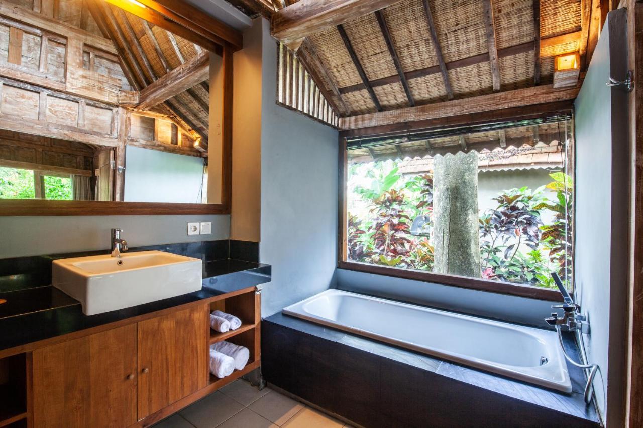 Outpost Ubud Bungalows Exterior photo